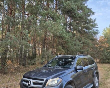 Серый Мерседес ГЛ-класс, объемом двигателя 3 л и пробегом 237 тыс. км за 25555 $, фото 1 на Automoto.ua