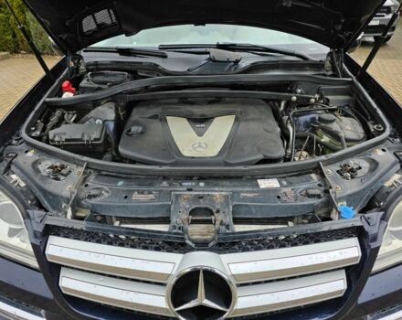 Синій Мерседес ГЛ-Клас, об'ємом двигуна 3 л та пробігом 268 тис. км за 3799 $, фото 14 на Automoto.ua