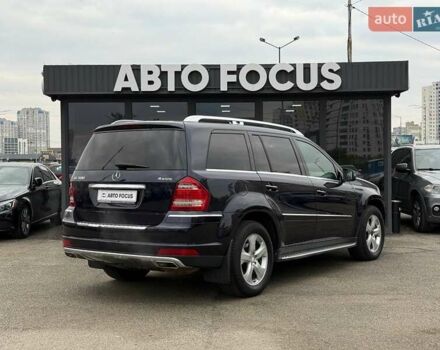 Мерседес ГЛ-класс 2010 в Киеве на Automoto.ua Синий Мерседес ГЛ-класс, объемом двигателя 5.46 л и пробегом 192 тыс. км за 15990 $, фото 3 на Automoto.ua