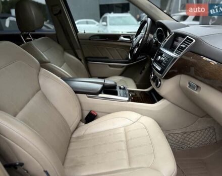 Синий Мерседес ГЛ-класс, объемом двигателя 3 л и пробегом 271 тыс. км за 21500 $, фото 57 на Automoto.ua