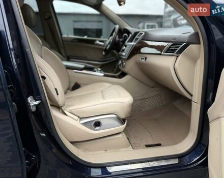 Синий Мерседес ГЛ-класс, объемом двигателя 3 л и пробегом 271 тыс. км за 21500 $, фото 60 на Automoto.ua