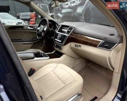 Синий Мерседес ГЛ-класс, объемом двигателя 3 л и пробегом 271 тыс. км за 21500 $, фото 54 на Automoto.ua