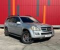 Серый Мерседес GL серия, объемом двигателя 4.7 л и пробегом 363 тыс. км за 9990 $, фото 1 на Automoto.ua