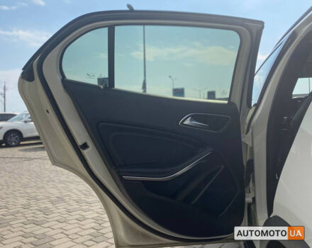 Белый Мерседес GLA 220, объемом двигателя 2.1 л и пробегом 220 тыс. км за 24900 $, фото 22 на Automoto.ua