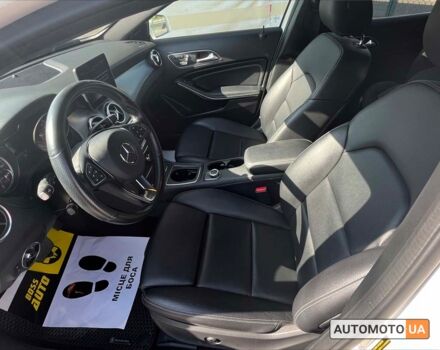 Белый Мерседес GLA 250, объемом двигателя 2 л и пробегом 69 тыс. км за 25700 $, фото 11 на Automoto.ua