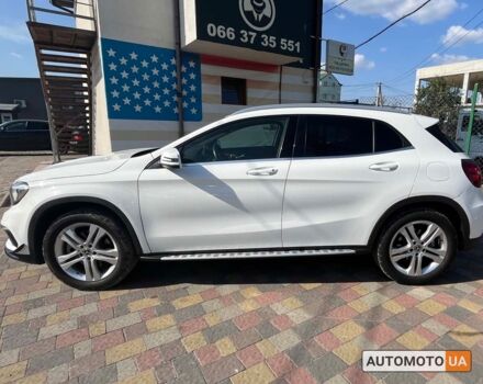 Белый Мерседес GLA 250, объемом двигателя 2 л и пробегом 69 тыс. км за 25700 $, фото 3 на Automoto.ua
