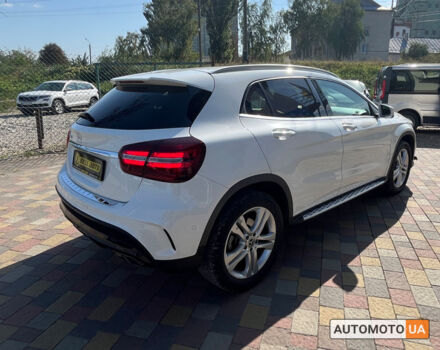 Белый Мерседес GLA 250, объемом двигателя 2 л и пробегом 69 тыс. км за 25700 $, фото 6 на Automoto.ua