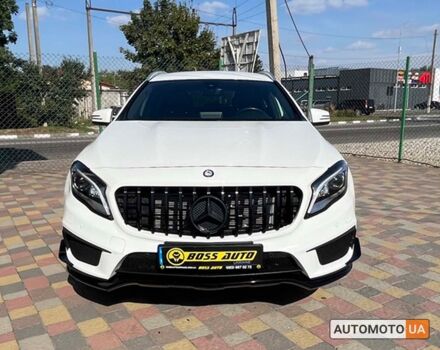 Белый Мерседес GLA 250, объемом двигателя 2 л и пробегом 69 тыс. км за 25700 $, фото 1 на Automoto.ua
