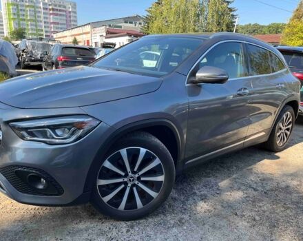 Серый Мерседес GLA 250, объемом двигателя 2 л и пробегом 50 тыс. км за 39000 $, фото 1 на Automoto.ua