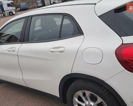 Белый Мерседес ГЛА-Класс, объемом двигателя 2.14 л и пробегом 138 тыс. км за 16500 $, фото 4 на Automoto.ua