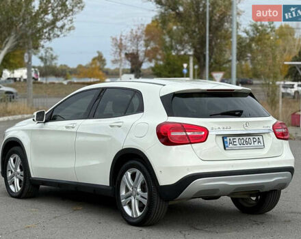 Белый Мерседес ГЛА-Класс, объемом двигателя 1.99 л и пробегом 96 тыс. км за 17500 $, фото 5 на Automoto.ua