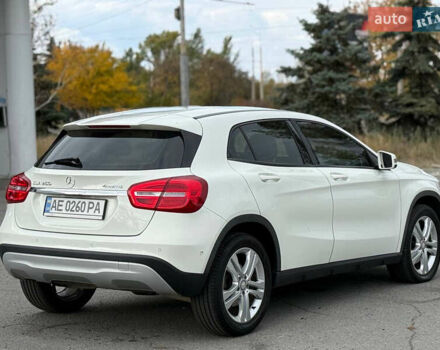 Белый Мерседес ГЛА-Класс, объемом двигателя 1.99 л и пробегом 96 тыс. км за 17500 $, фото 4 на Automoto.ua