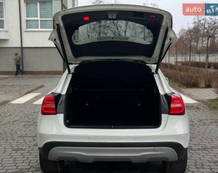 Белый Мерседес ГЛА-Класс, объемом двигателя 2.14 л и пробегом 215 тыс. км за 18500 $, фото 35 на Automoto.ua