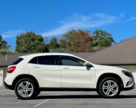 Белый Мерседес ГЛА-Класс, объемом двигателя 2 л и пробегом 71 тыс. км за 5400 $, фото 3 на Automoto.ua