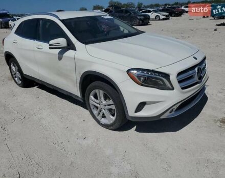 Белый Мерседес ГЛА-Класс, объемом двигателя 1.99 л и пробегом 25 тыс. км за 3000 $, фото 3 на Automoto.ua