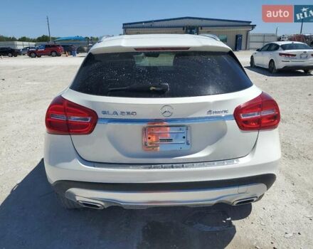 Белый Мерседес ГЛА-Класс, объемом двигателя 1.99 л и пробегом 25 тыс. км за 3000 $, фото 5 на Automoto.ua