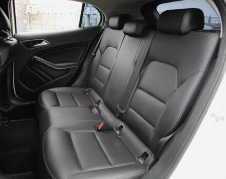 Білий Мерседес ГЛА-Клас, об'ємом двигуна 2 л та пробігом 102 тис. км за 19500 $, фото 7 на Automoto.ua