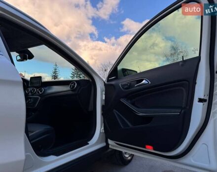 Білий Мерседес ГЛА-Клас, об'ємом двигуна 1.99 л та пробігом 149 тис. км за 18000 $, фото 71 на Automoto.ua