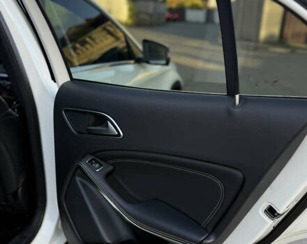 Мерседес ГЛА-Клас 2015 у Києві на Automoto.ua Білий Мерседес ГЛА-Клас, об'ємом двигуна 1.99 л та пробігом 149 тис. км за 15499 $, фото 16 на Automoto.ua