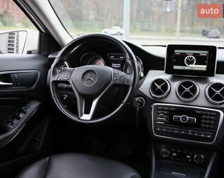 Білий Мерседес ГЛА-Клас, об'ємом двигуна 1.99 л та пробігом 102 тис. км за 19500 $, фото 10 на Automoto.ua