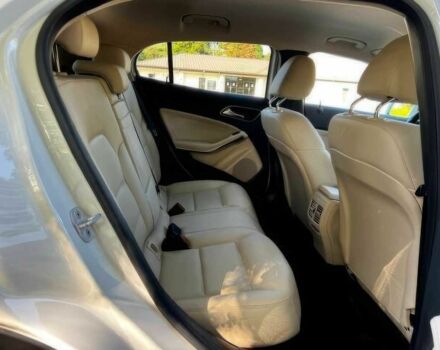 Белый Мерседес ГЛА-Класс, объемом двигателя 2 л и пробегом 71 тыс. км за 5400 $, фото 9 на Automoto.ua