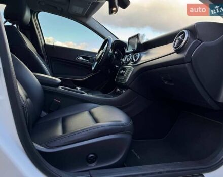 Білий Мерседес ГЛА-Клас, об'ємом двигуна 1.99 л та пробігом 149 тис. км за 18000 $, фото 75 на Automoto.ua