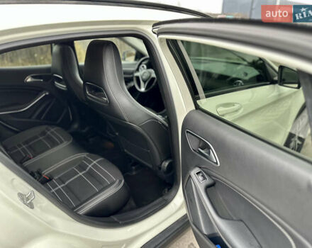 Белый Мерседес ГЛА-Класс, объемом двигателя 2.2 л и пробегом 343 тыс. км за 16250 $, фото 25 на Automoto.ua