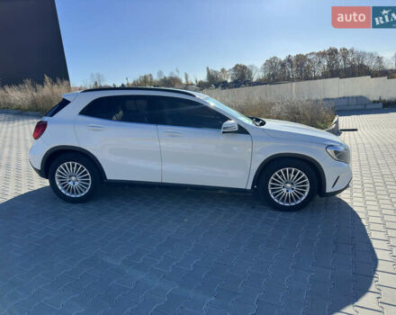 Білий Мерседес ГЛА-Клас, об'ємом двигуна 1.6 л та пробігом 111 тис. км за 18599 $, фото 6 на Automoto.ua
