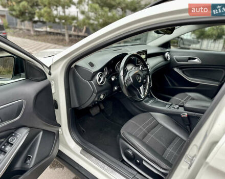 Белый Мерседес ГЛА-Класс, объемом двигателя 2.2 л и пробегом 343 тыс. км за 16250 $, фото 19 на Automoto.ua