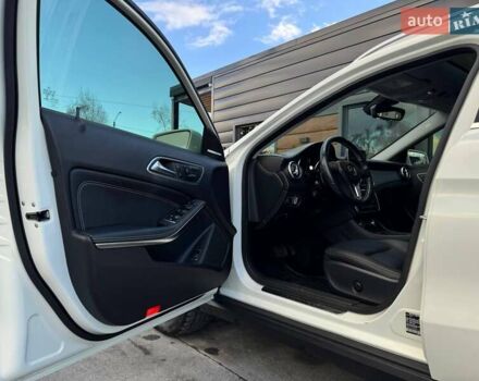 Білий Мерседес ГЛА-Клас, об'ємом двигуна 1.99 л та пробігом 149 тис. км за 18000 $, фото 30 на Automoto.ua