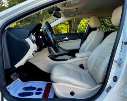 Белый Мерседес ГЛА-Класс, объемом двигателя 2 л и пробегом 71 тыс. км за 5400 $, фото 7 на Automoto.ua