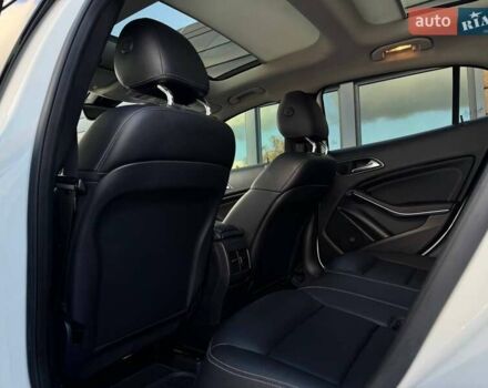 Білий Мерседес ГЛА-Клас, об'ємом двигуна 1.99 л та пробігом 149 тис. км за 18000 $, фото 58 на Automoto.ua