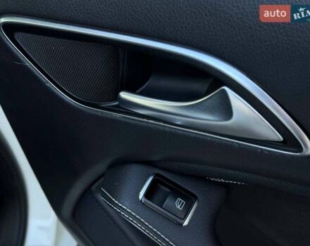 Білий Мерседес ГЛА-Клас, об'ємом двигуна 1.99 л та пробігом 149 тис. км за 18000 $, фото 66 на Automoto.ua