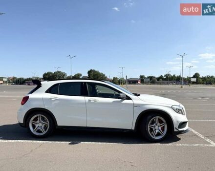 Белый Мерседес ГЛА-Класс, объемом двигателя 1.99 л и пробегом 139 тыс. км за 29999 $, фото 3 на Automoto.ua