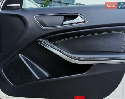 Білий Мерседес ГЛА-Клас, об'ємом двигуна 1.99 л та пробігом 102 тис. км за 16999 $, фото 32 на Automoto.ua