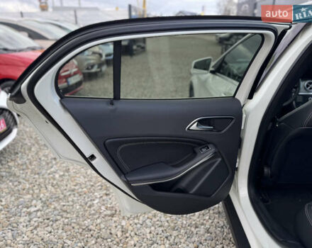 Білий Мерседес ГЛА-Клас, об'ємом двигуна 1.46 л та пробігом 46 тис. км за 21999 $, фото 15 на Automoto.ua