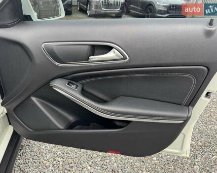 Белый Мерседес ГЛА-Класс, объемом двигателя 2.14 л и пробегом 251 тыс. км за 20500 $, фото 6 на Automoto.ua