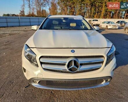 Белый Мерседес ГЛА-Класс, объемом двигателя 1.99 л и пробегом 170 тыс. км за 4500 $, фото 4 на Automoto.ua