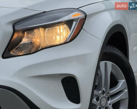 Белый Мерседес ГЛА-Класс, объемом двигателя 1.99 л и пробегом 110 тыс. км за 17500 $, фото 2 на Automoto.ua