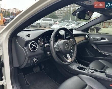 Белый Мерседес ГЛА-Класс, объемом двигателя 1.99 л и пробегом 145 тыс. км за 19500 $, фото 15 на Automoto.ua