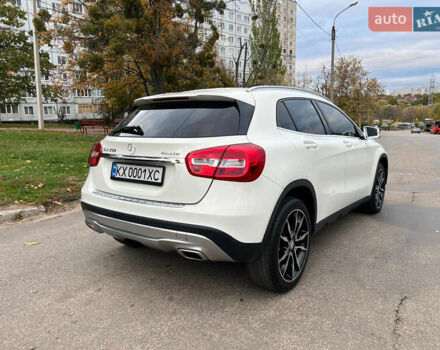Белый Мерседес ГЛА-Класс, объемом двигателя 1.99 л и пробегом 91 тыс. км за 16700 $, фото 2 на Automoto.ua