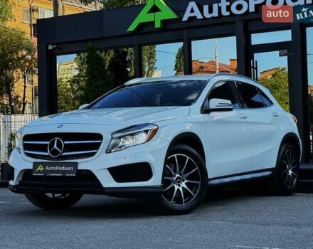 Белый Мерседес ГЛА-Класс, объемом двигателя 1.99 л и пробегом 102 тыс. км за 17700 $, фото 4 на Automoto.ua