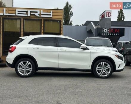 Белый Мерседес ГЛА-Класс, объемом двигателя 1.99 л и пробегом 145 тыс. км за 19500 $, фото 6 на Automoto.ua