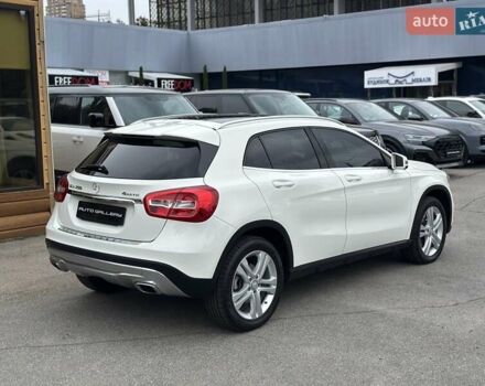 Белый Мерседес ГЛА-Класс, объемом двигателя 1.99 л и пробегом 145 тыс. км за 19500 $, фото 9 на Automoto.ua