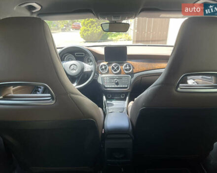 Белый Мерседес ГЛА-Класс, объемом двигателя 2.14 л и пробегом 176 тыс. км за 22000 $, фото 6 на Automoto.ua