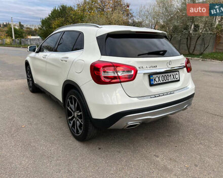 Белый Мерседес ГЛА-Класс, объемом двигателя 1.99 л и пробегом 91 тыс. км за 16700 $, фото 3 на Automoto.ua