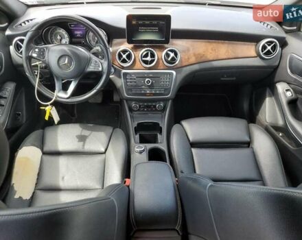 Білий Мерседес ГЛА-Клас, об'ємом двигуна 1.6 л та пробігом 134 тис. км за 2900 $, фото 7 на Automoto.ua