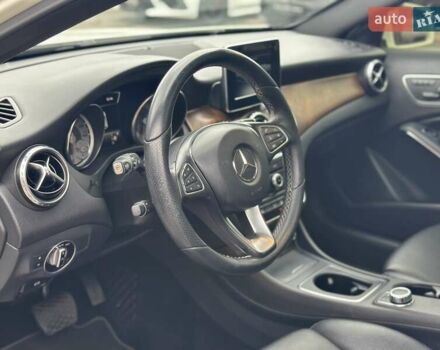 Белый Мерседес ГЛА-Класс, объемом двигателя 1.99 л и пробегом 145 тыс. км за 19500 $, фото 14 на Automoto.ua