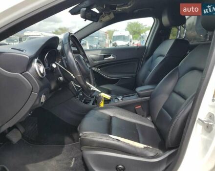 Білий Мерседес ГЛА-Клас, об'ємом двигуна 1.6 л та пробігом 134 тис. км за 2900 $, фото 6 на Automoto.ua