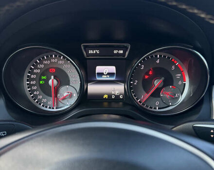 Белый Мерседес ГЛА-Класс, объемом двигателя 1.46 л и пробегом 324 тыс. км за 16700 $, фото 8 на Automoto.ua